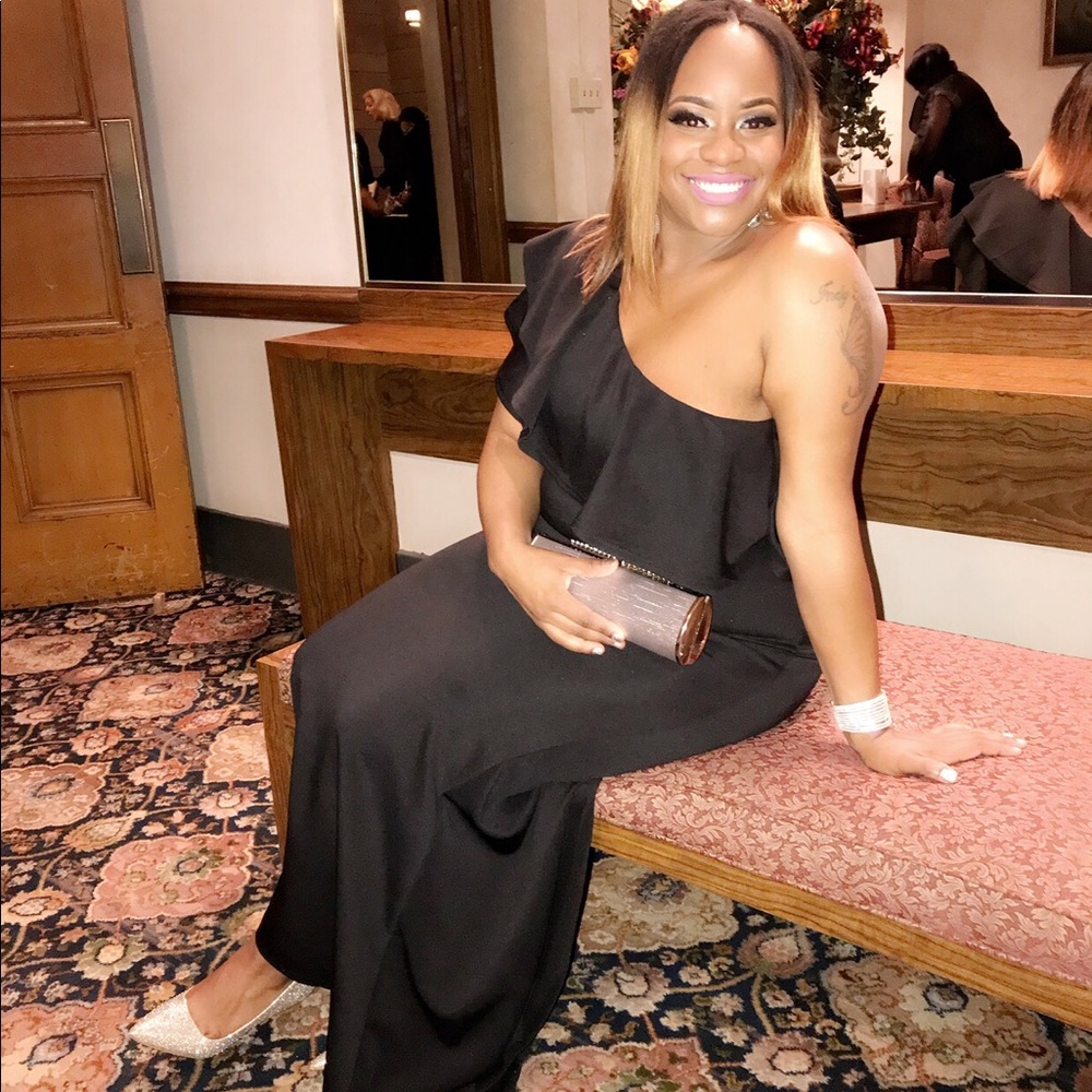 Meet your Posher, Indy